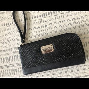 Kenneth Cole Reaction Wristlet